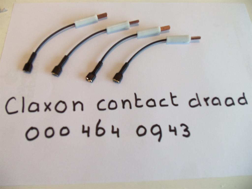 0004640943 (Doos )