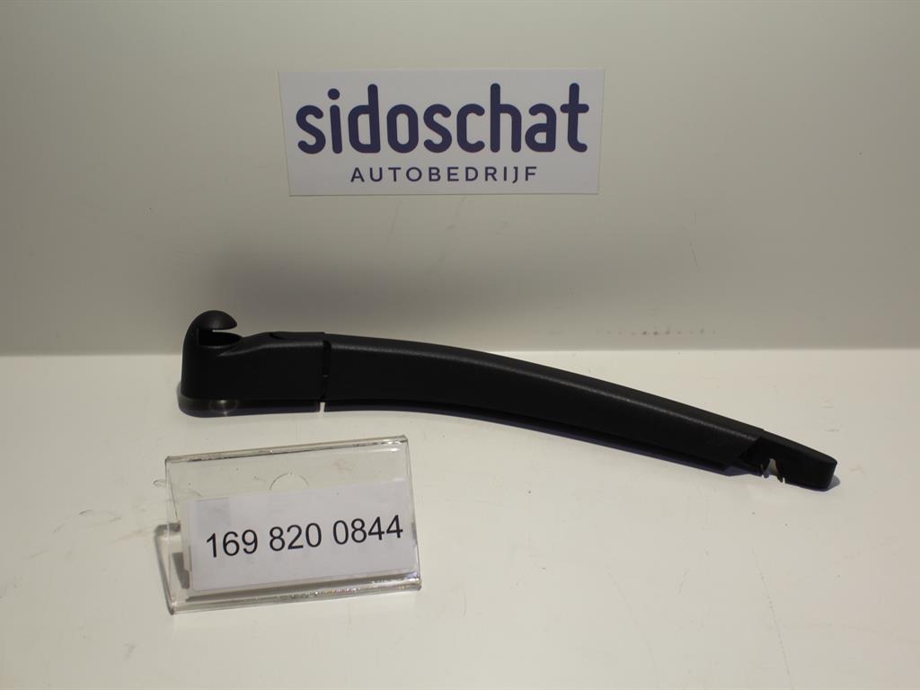 1698200844 (Doos 8) 